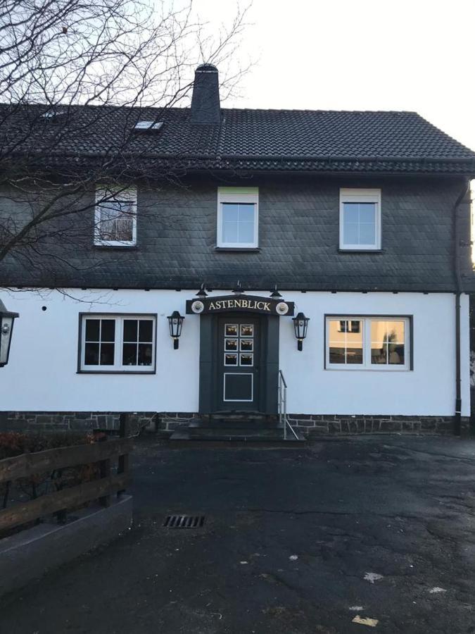 温特贝格Ferienhaus Astenblick - Ideal Fuer Weihnachtsfeiern Und Familienfeiern Bietet Schlafplaetze Fuer Bis Zu 35 Personen别墅 外观 照片