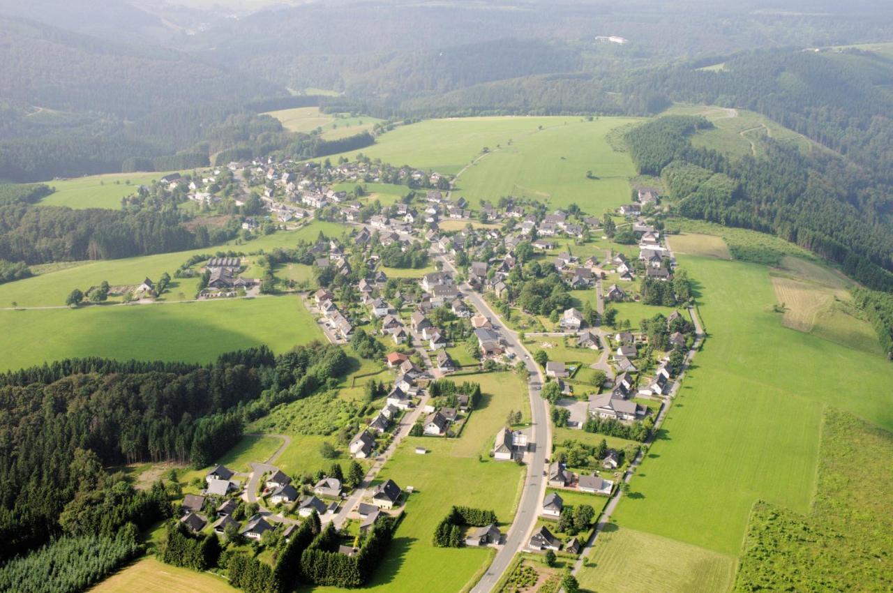 温特贝格Ferienhaus Astenblick - Ideal Fuer Weihnachtsfeiern Und Familienfeiern Bietet Schlafplaetze Fuer Bis Zu 35 Personen别墅 外观 照片